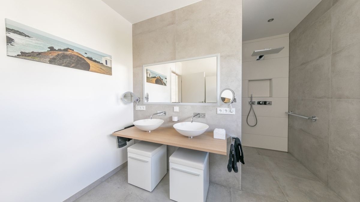 Klare architektonisch ansprechende Geradlinigkeit, Bild 8