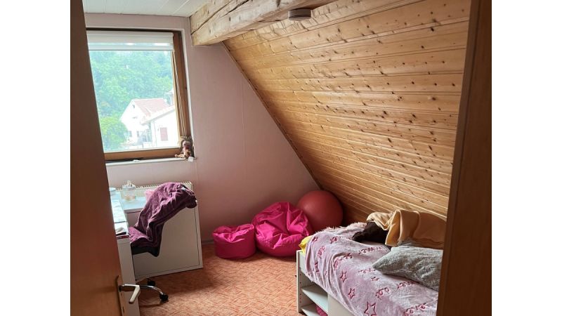 Die ideale Alternative zur Miete! Gemütliche 4-Zimmer-Maisonettewohnung inkl. Außenstellplatz, Bild 3