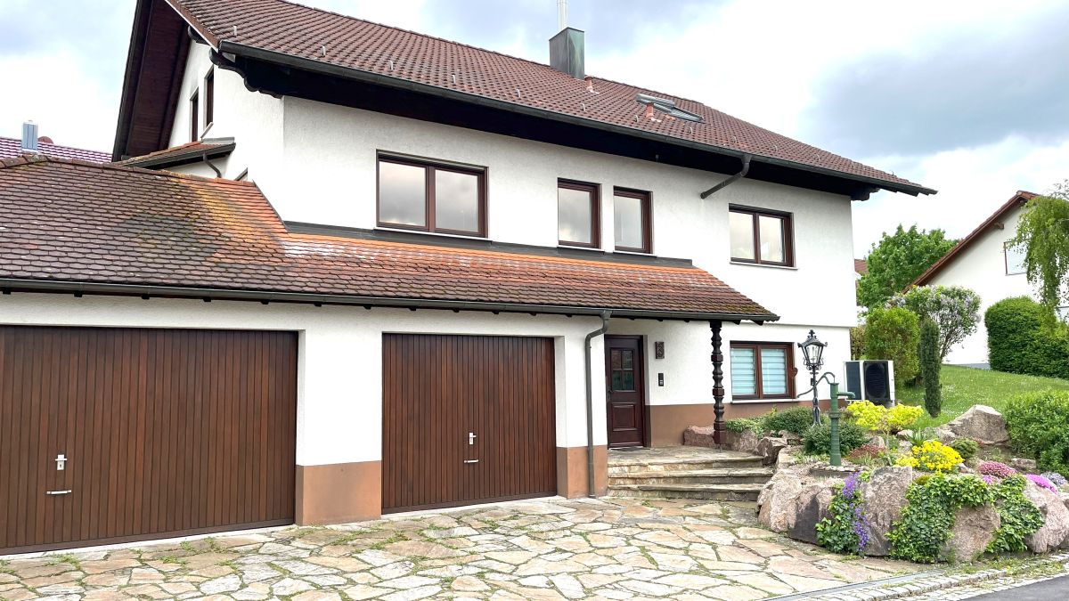 Top gepflegte 3,5 Zimmer Eigentumswohnung inkl. sep. 1 Zimmer-Appartement