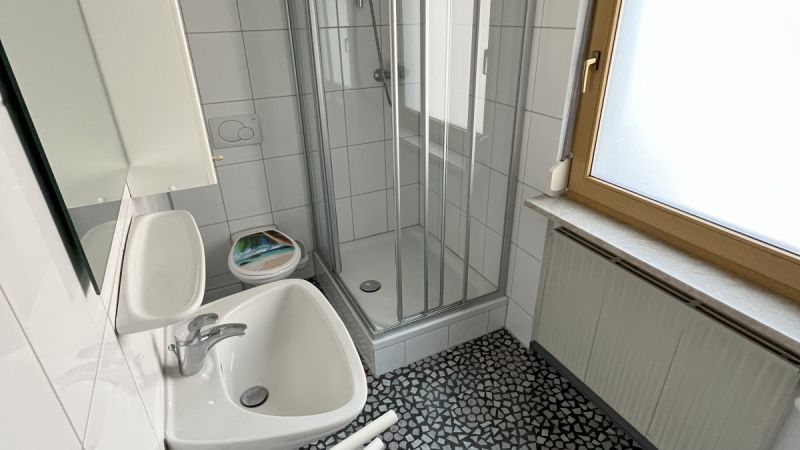 Kapitalanlager aufgepasst! Sanierte Doppelhaushälfte, ideal für eine WG-Vermietung geeignet, Bild 7