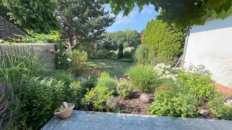 Gepflegte Doppelhaushälfte mit viel Platz für die ganze Familie und herrlichem Garten in ruhiger Wohnlage, Bild 3