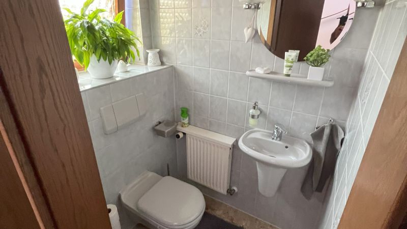 Gepflegte Doppelhaushälfte mit viel Platz für die ganze Familie und herrlichem Garten in ruhiger Wohnlage, Bild 9