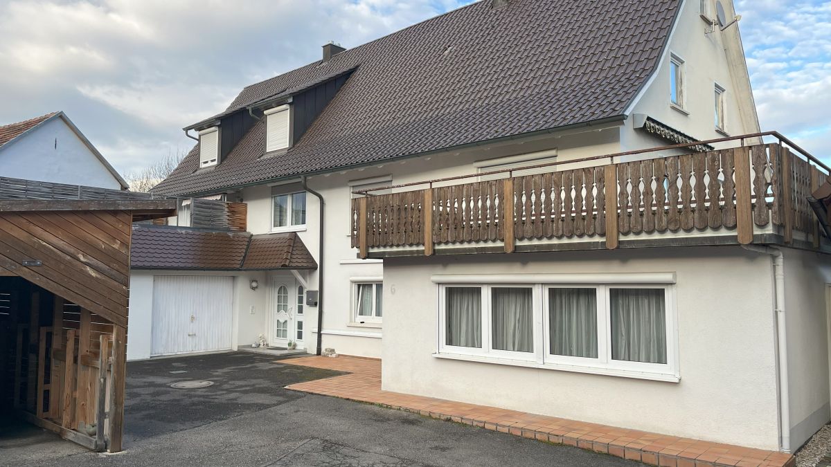 Top gepflegtes Doppelhaus mit zwei Wohneinheiten und zusätzlichem Ausbaupotenzial in ruhiger Wohnlage