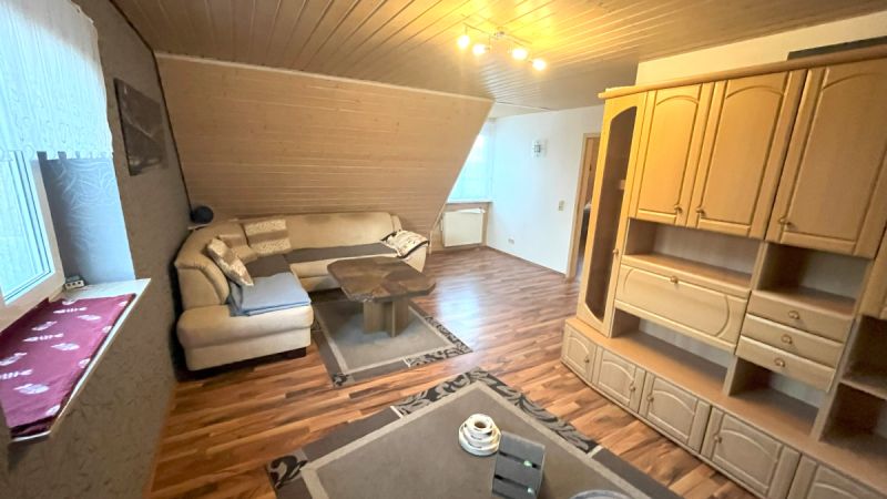 Top gepflegtes Doppelhaus mit zwei Wohneinheiten und zusätzlichem Ausbaupotenzial in ruhiger Wohnlage, Bild 5