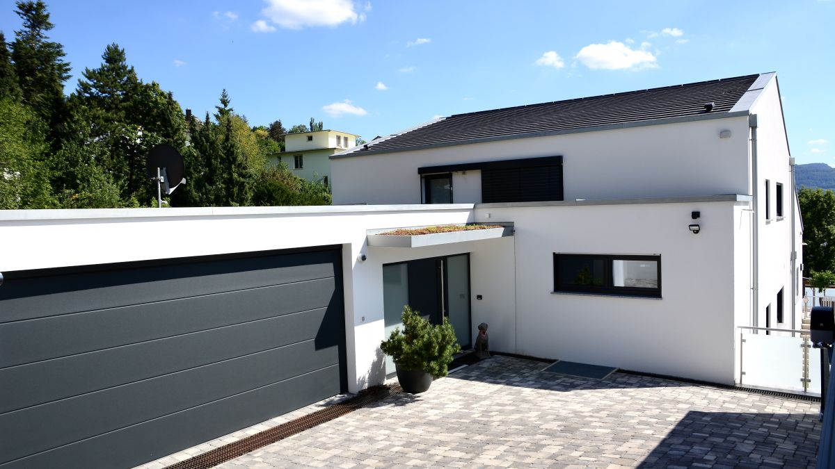 Komfortables Wohnen mit Panorama, Bild 1