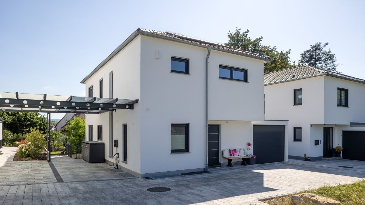 Einfamilienhaus mit Garten, Bild 2