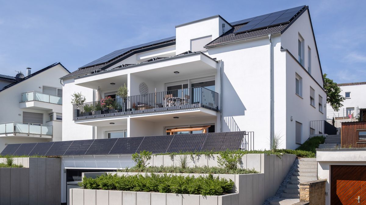 Sonnenverwöhntes Mehrfamilienhaus, Bild 2