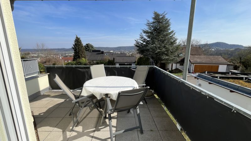 Top gepflegte Doppelhaushälfte mit viel Platz für die ganze Familie - modernes Wohnen in einmaliger Aussichtslage, Bild 3