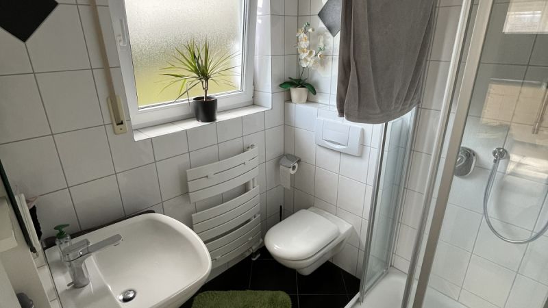 Top gepflegte Doppelhaushälfte mit viel Platz für die ganze Familie - modernes Wohnen in einmaliger Aussichtslage, Bild 12