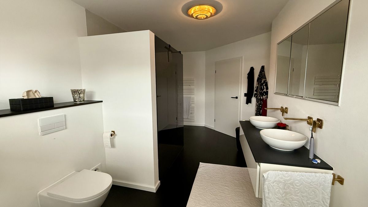 Modernes Bad mit Liebe zum Detail, Bild 3